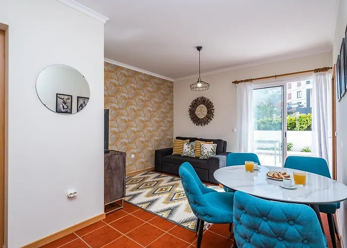 Centre By Homie Apartament