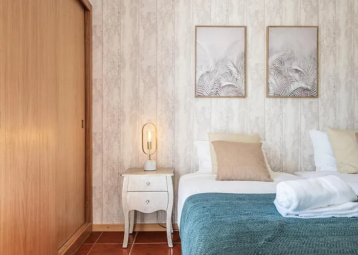 Centre By Homie Apartament